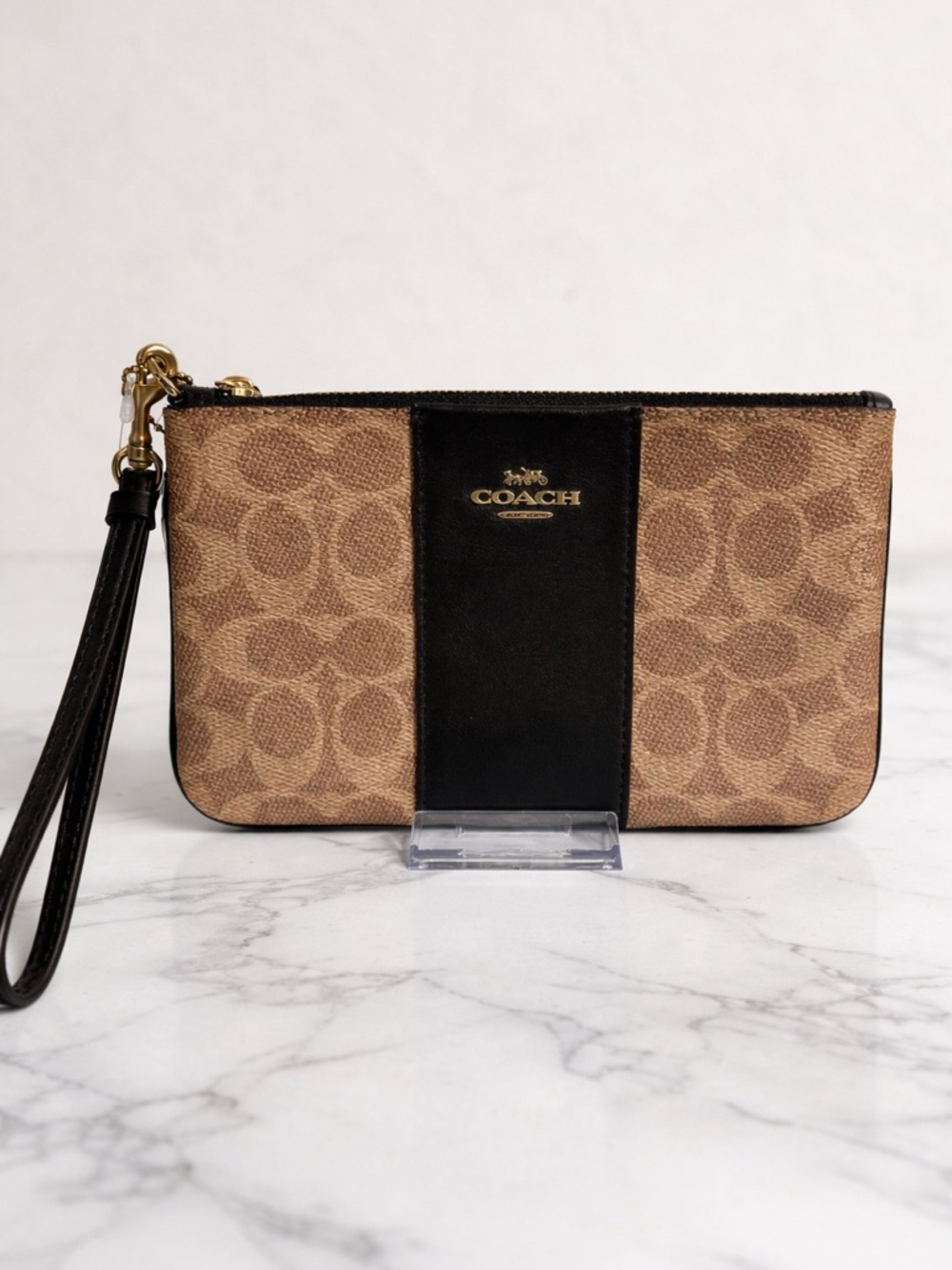 Coach Corner Zip Wristlet In Signature Canvas With Stripe - Picture 4 of 6